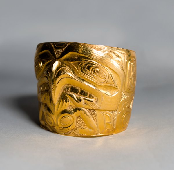 Bill Reid, Eagle Frog Bracelet