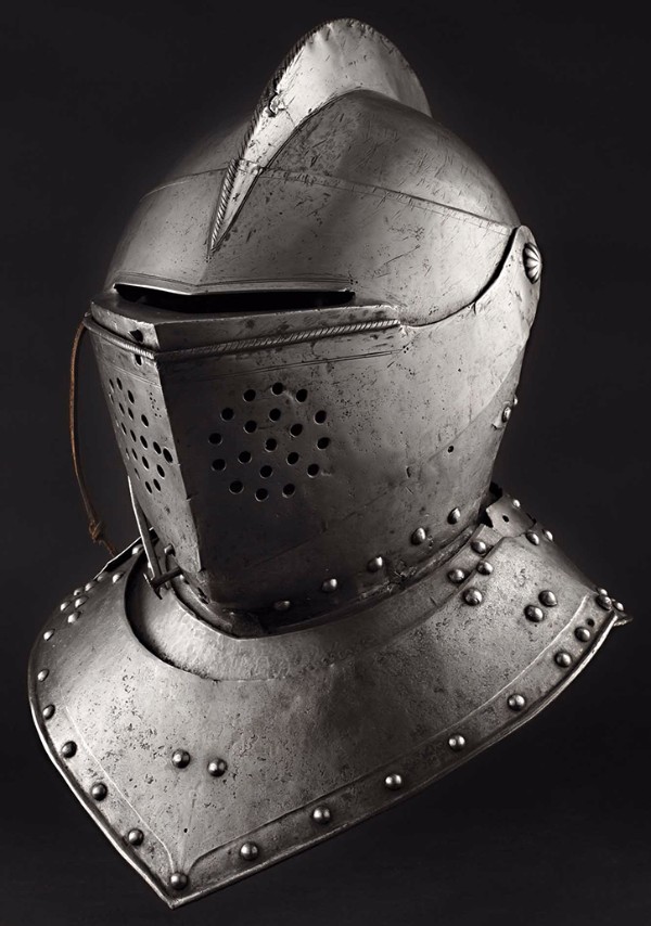 A South German tournament helmet
